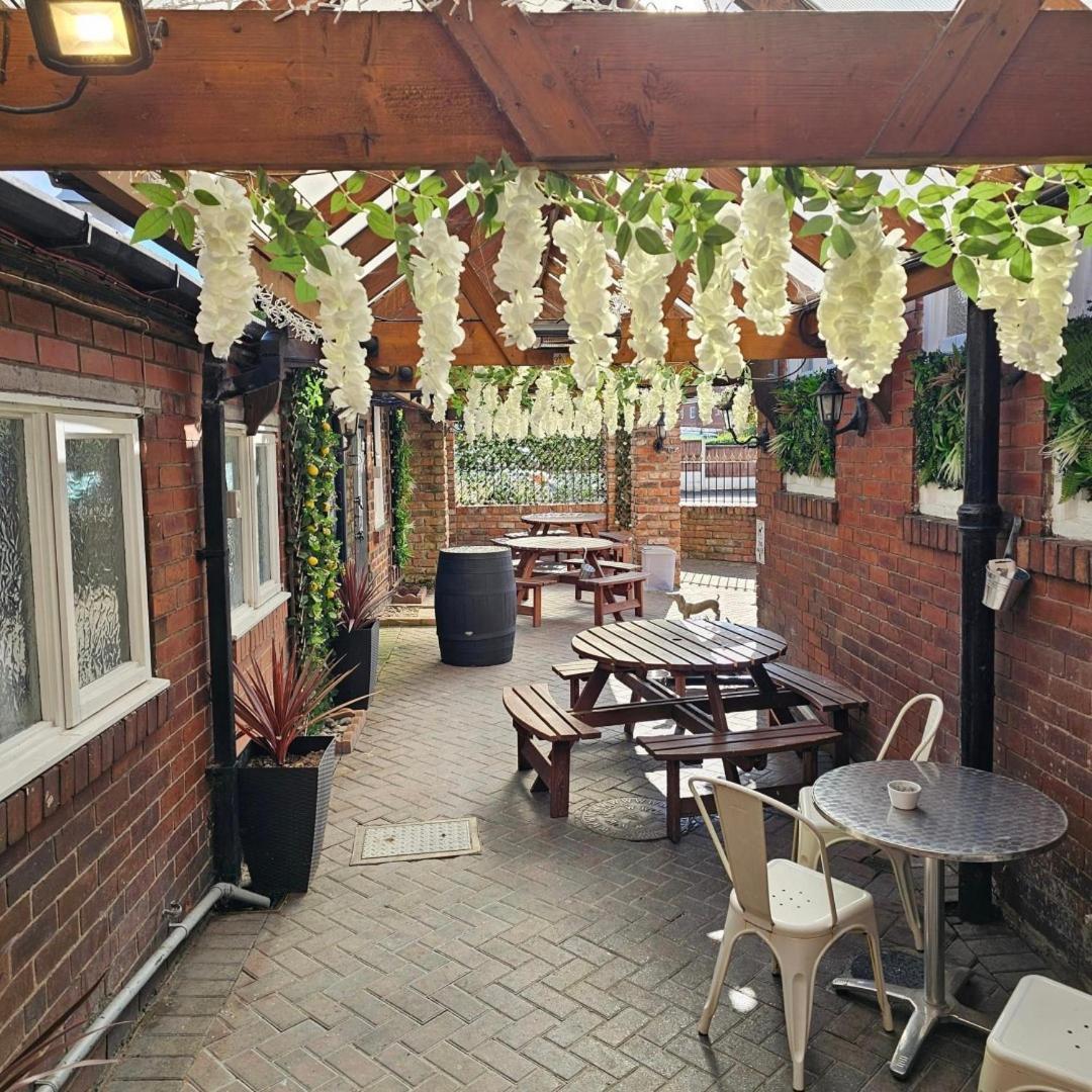 The Victoria Hotel York Exterior photo